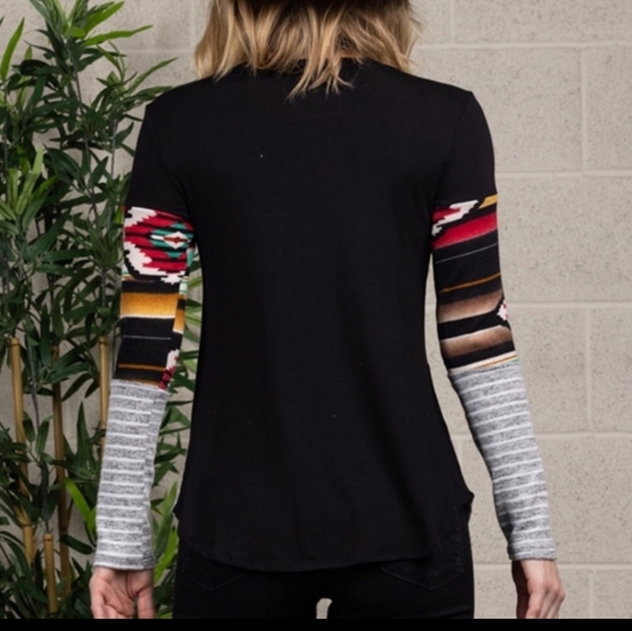 Aztec long sleeve versatile everyday long top - Picture 3 of 3